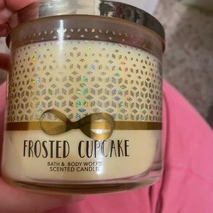 Bath & body frosted cupcake